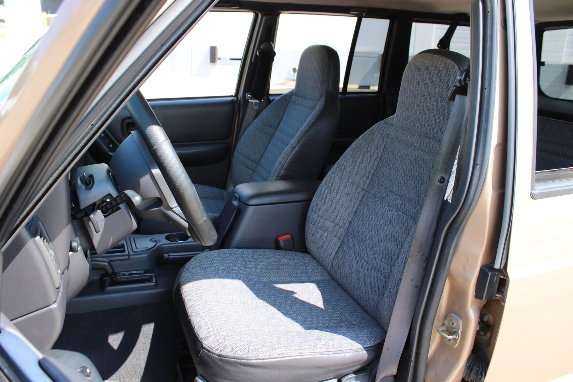 1999 Jeep Cherokee Sport