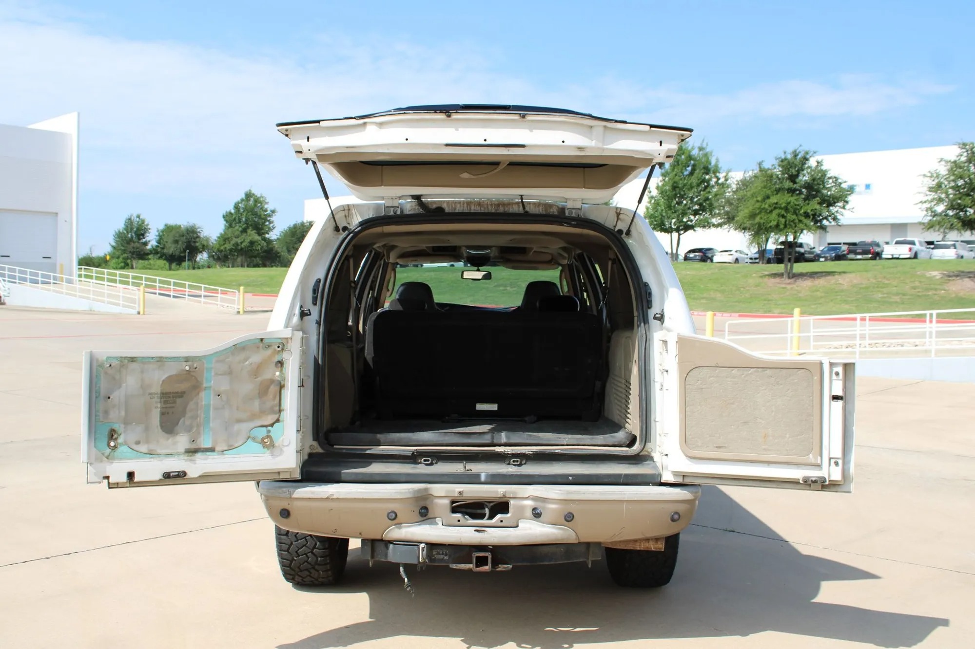 2005 Ford Excursion Eddie Bauer