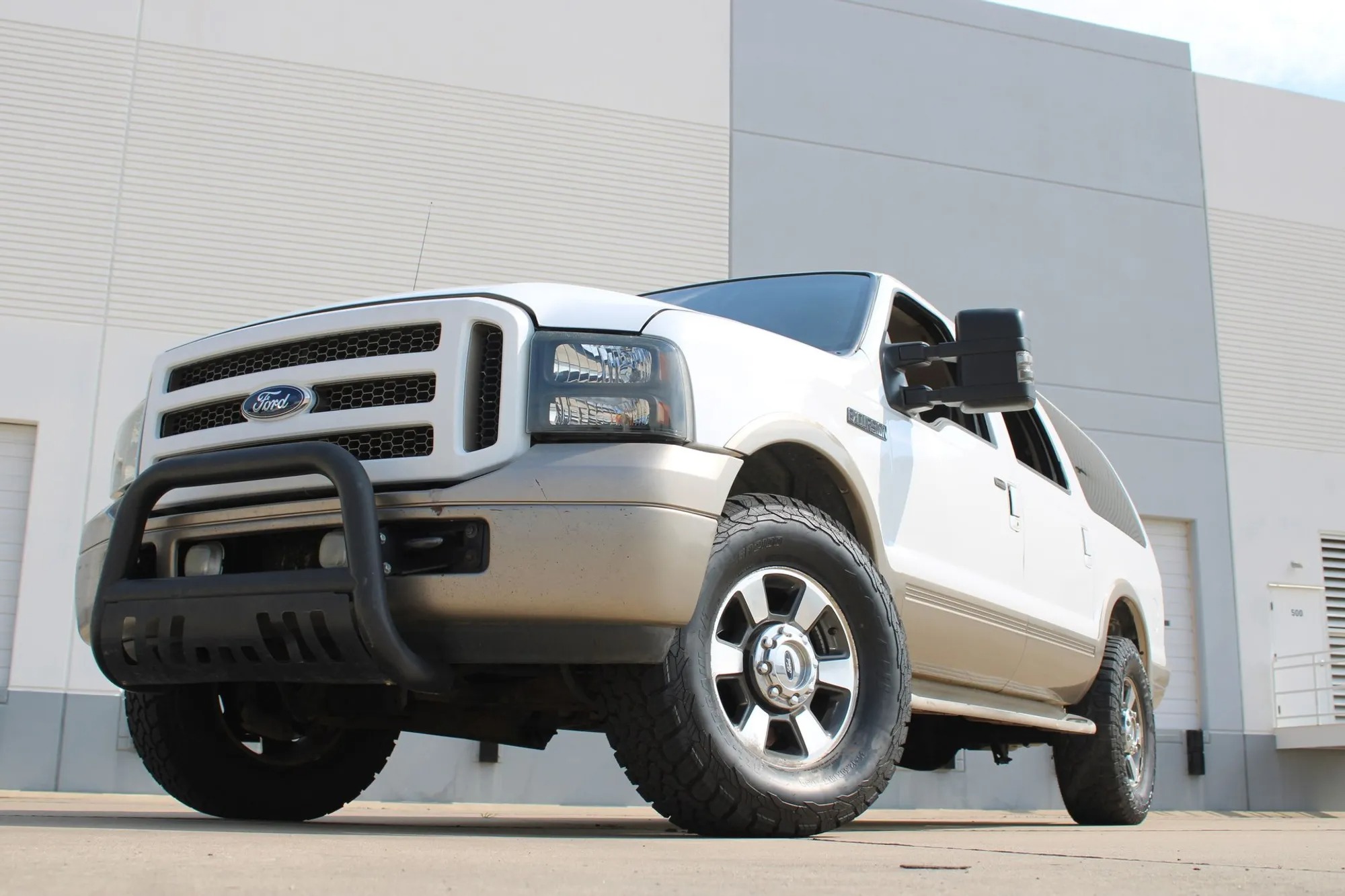 2005 Ford Excursion Eddie Bauer - 3