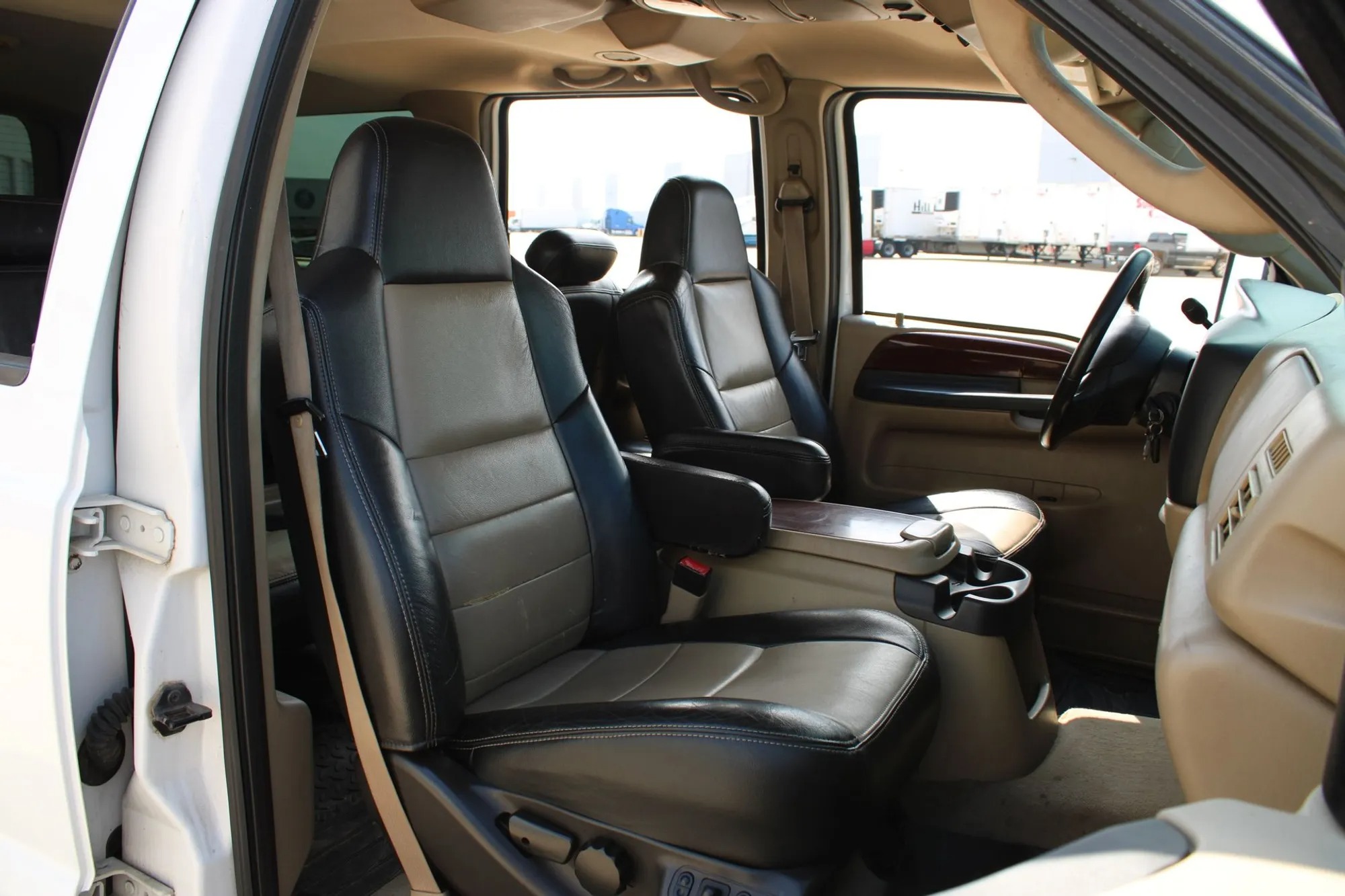 2005 Ford Excursion Eddie Bauer