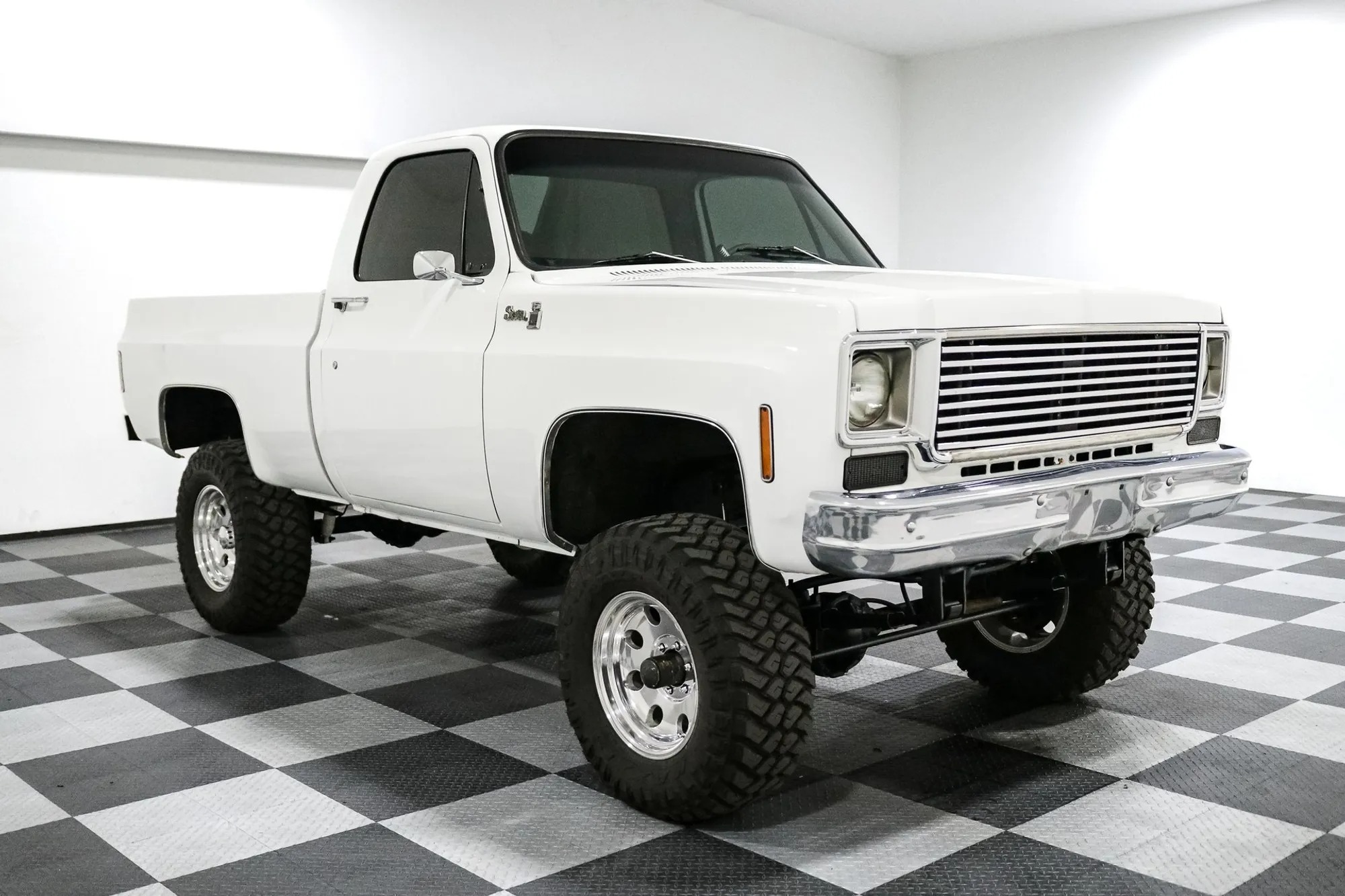 1975 GMC K1500 - 2