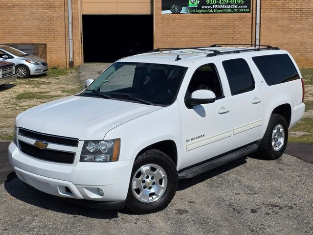 2013 Chevrolet Suburban LT - 5
