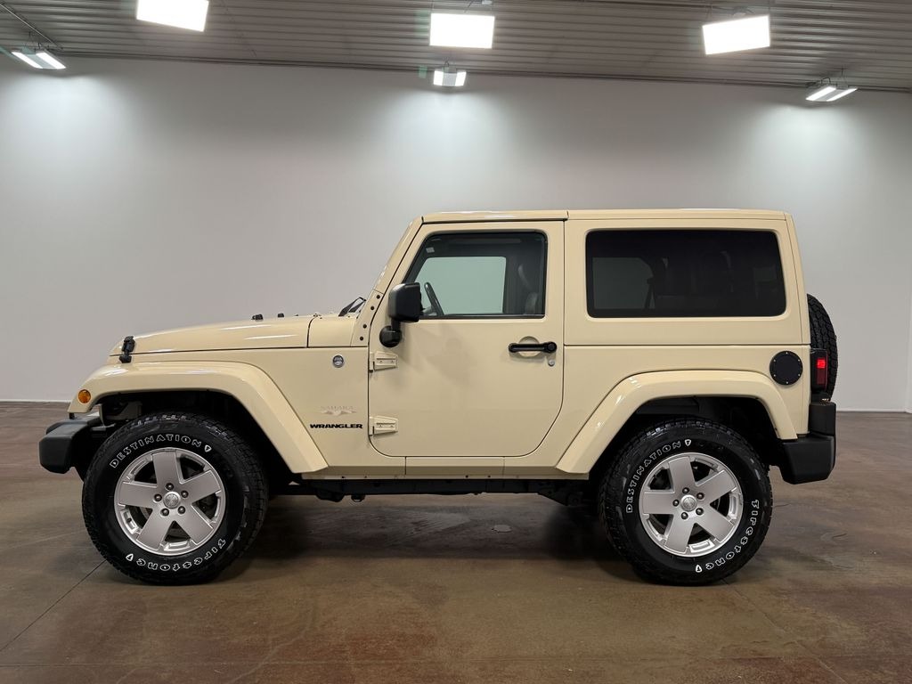 2011 Jeep Wrangler Sahara - 2