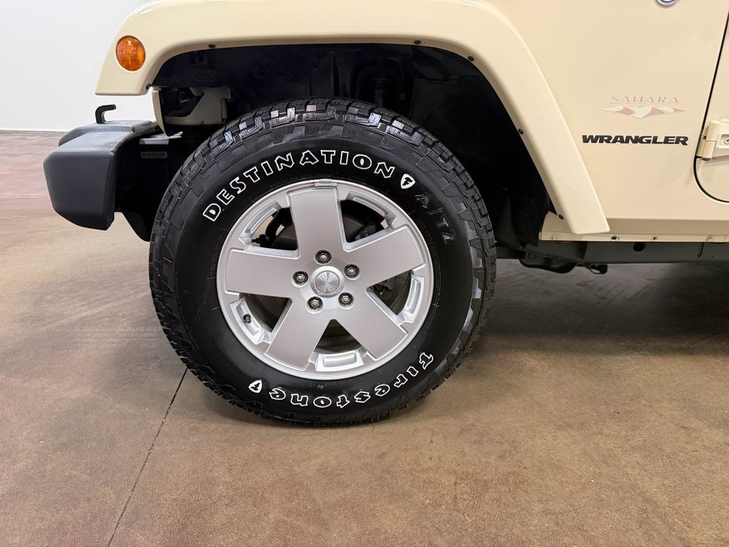 2011 Jeep Wrangler Sahara