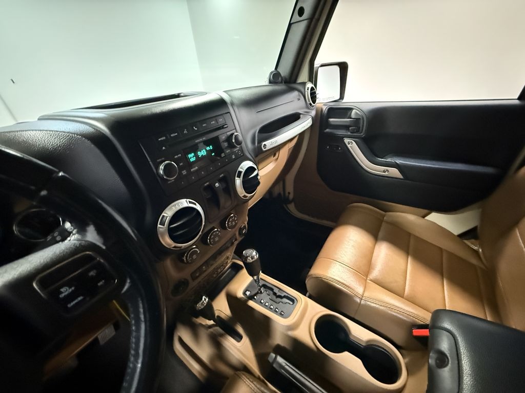 2011 Jeep Wrangler Sahara