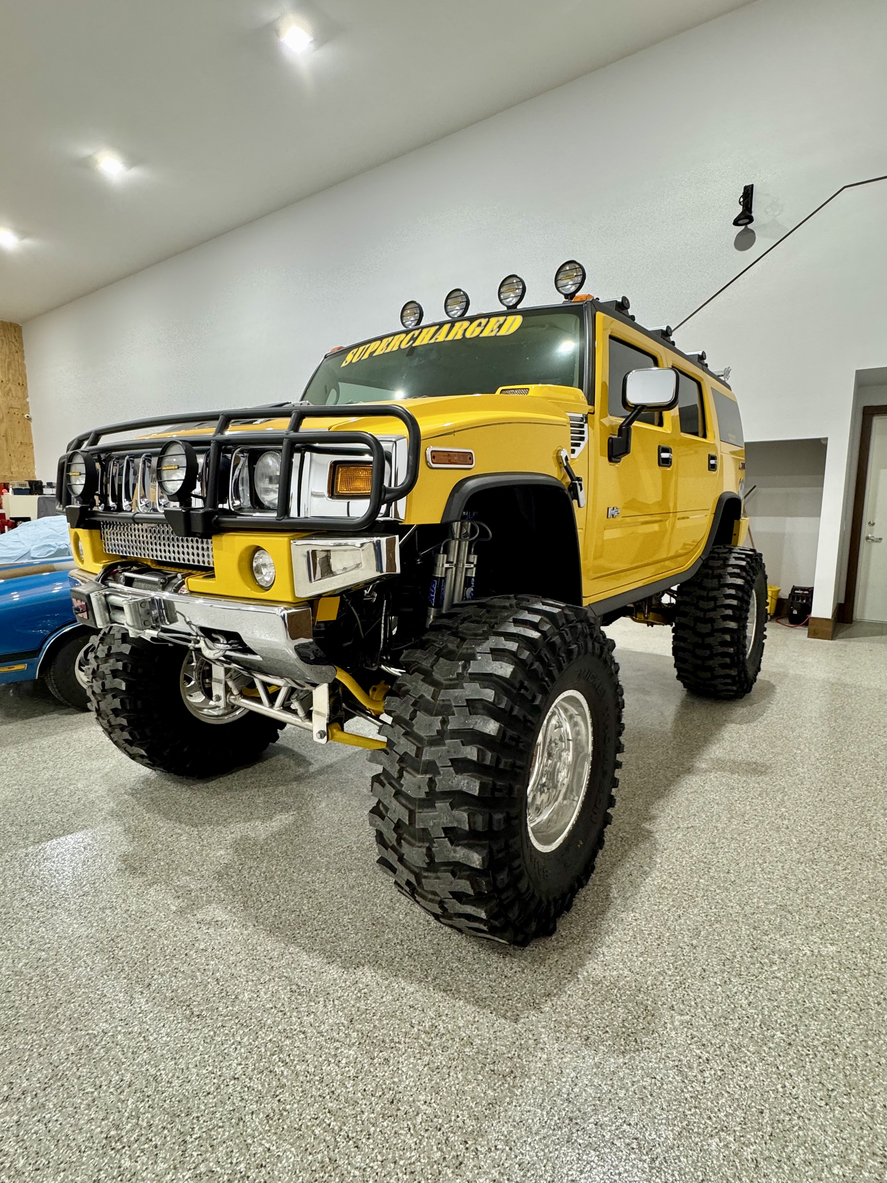 4k-Mile 2003 HUMMER H2