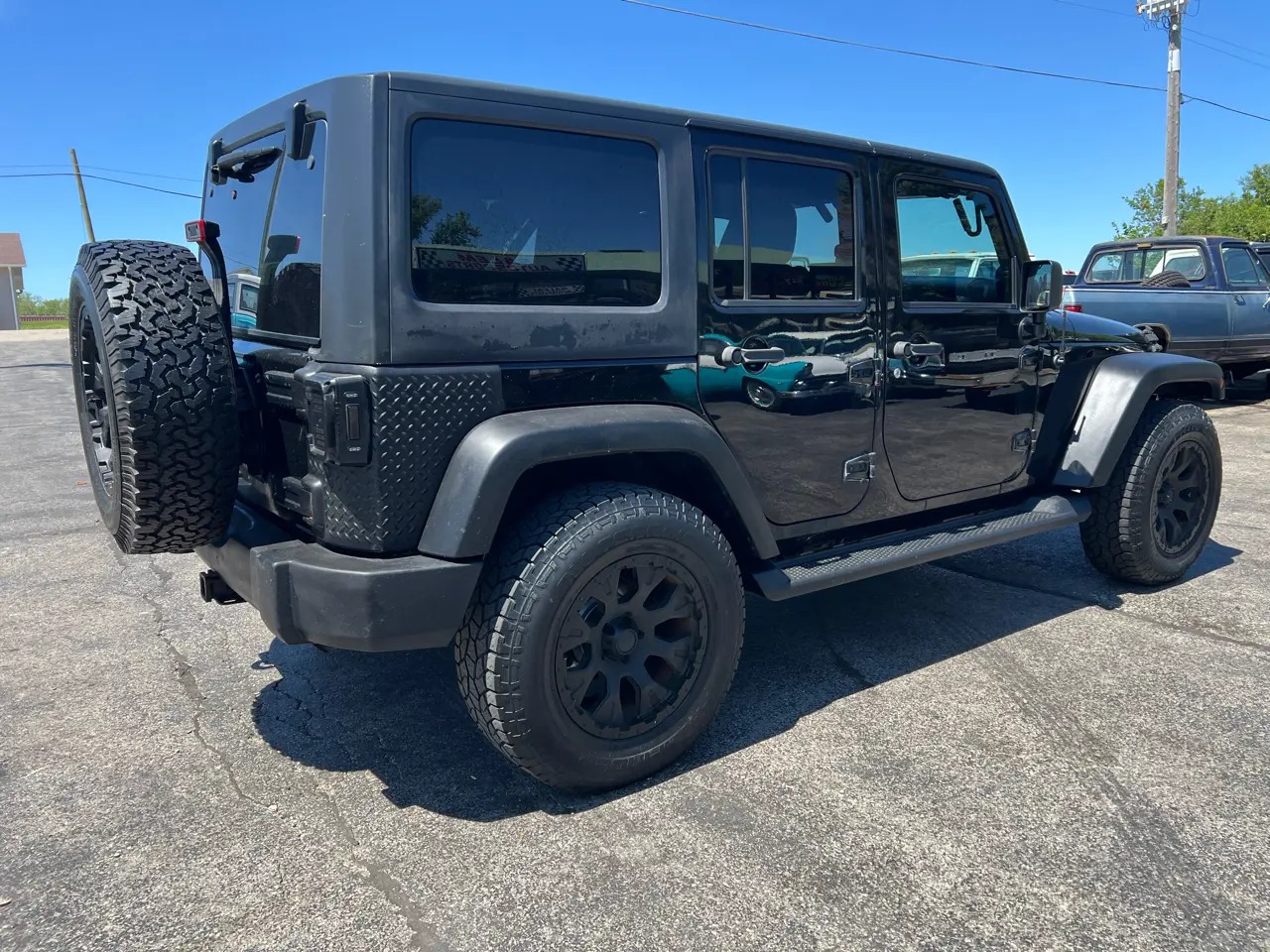 2011 Jeep Wrangler Unlimited Sport - 3