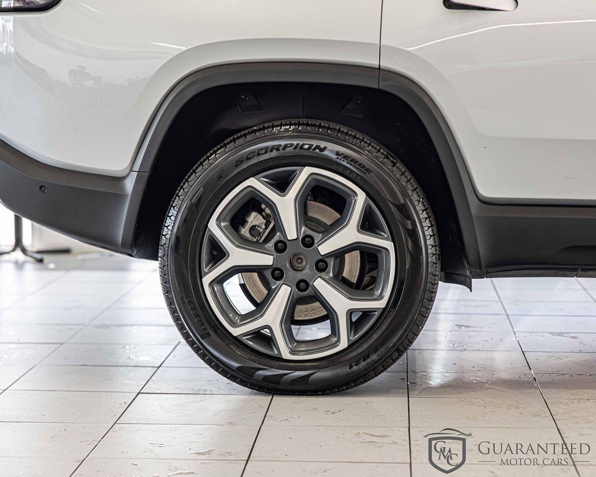 2024 Rivian R1S Adventure