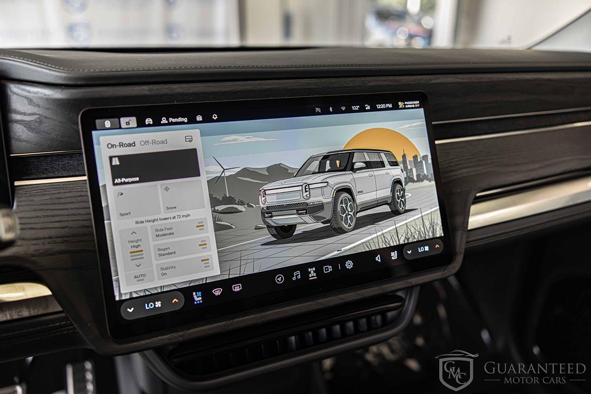 2024 Rivian R1S Adventure