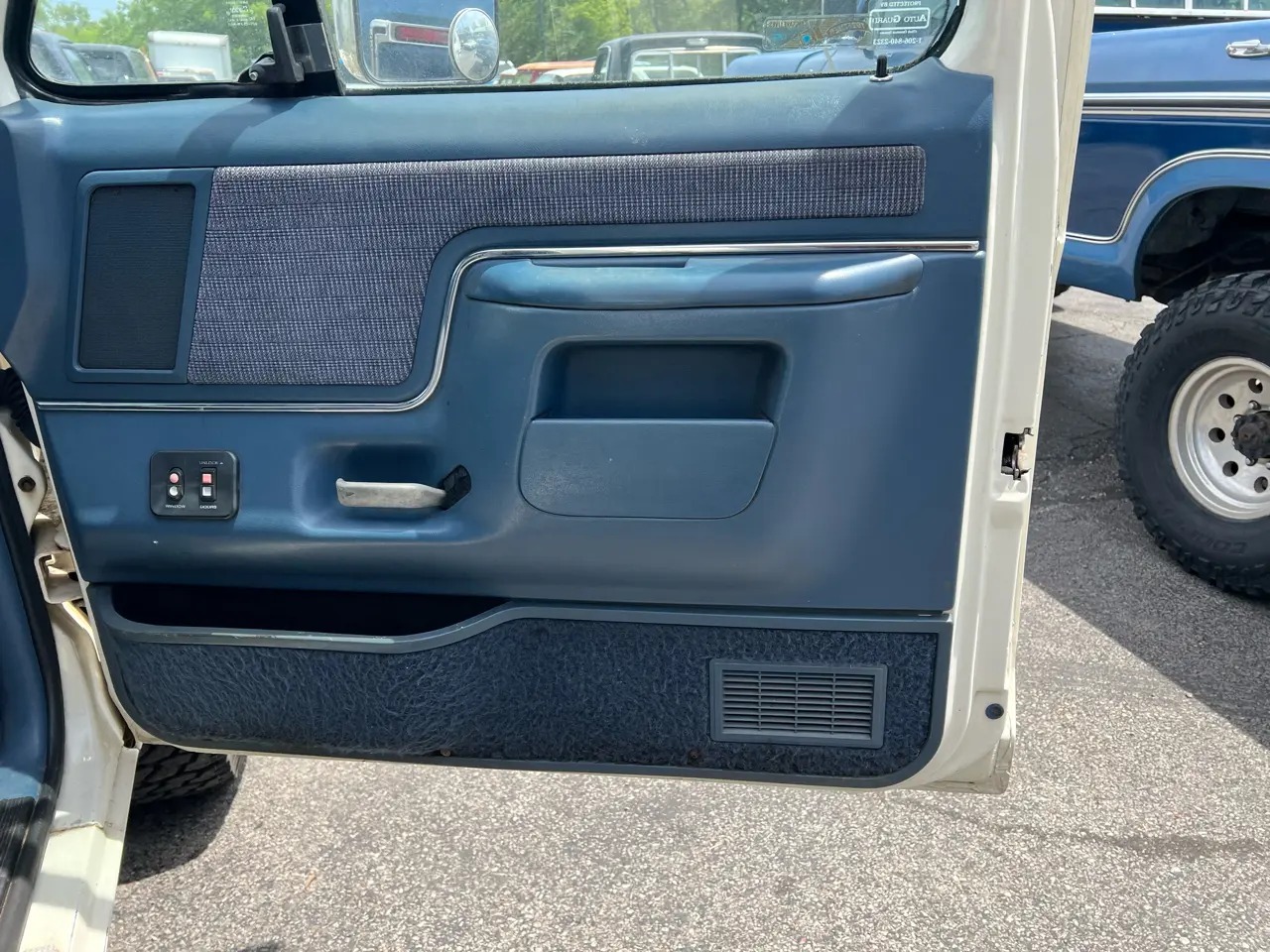1988 Ford Bronco XLT