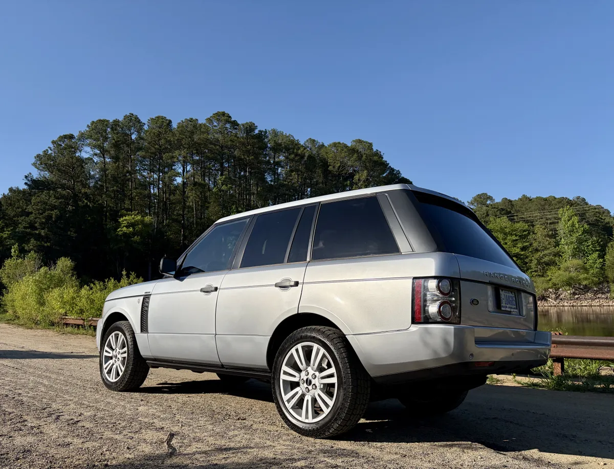2011 Land Rover Range Rover HSE Lux