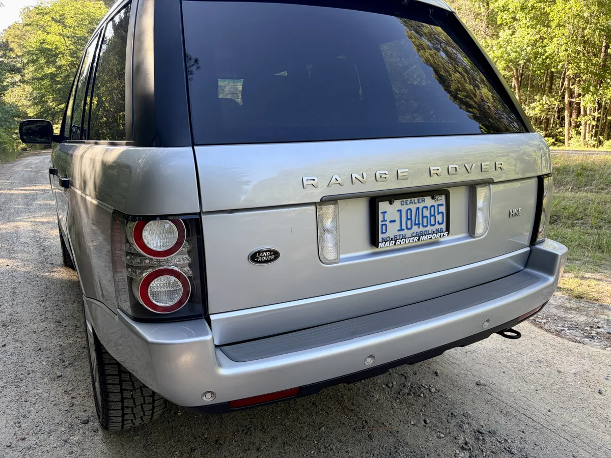 2011 Land Rover Range Rover HSE Lux