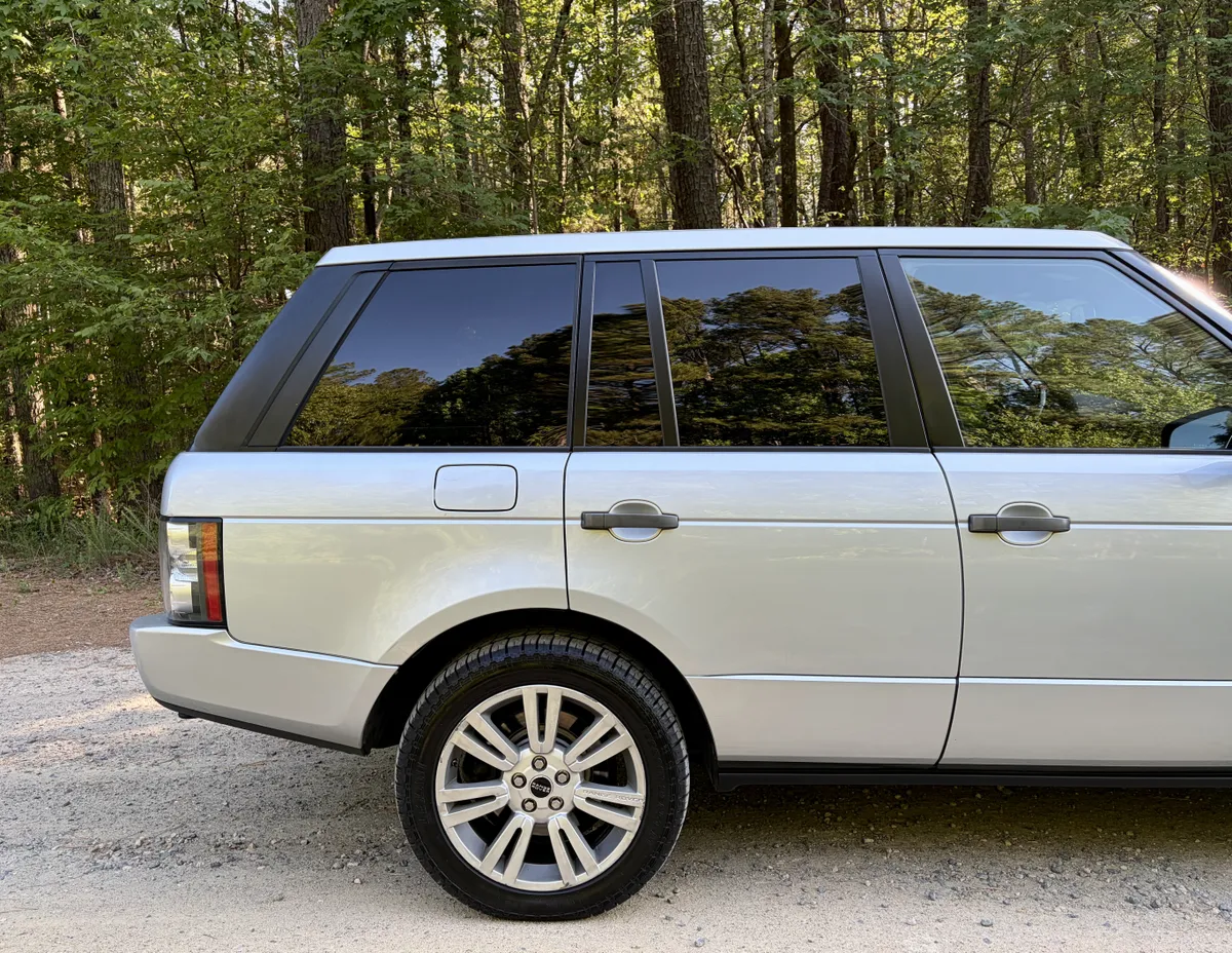 2011 Land Rover Range Rover HSE Lux