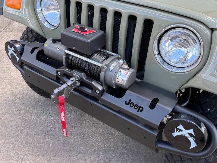 1999 Jeep Wrangler AEV Brute Conversion