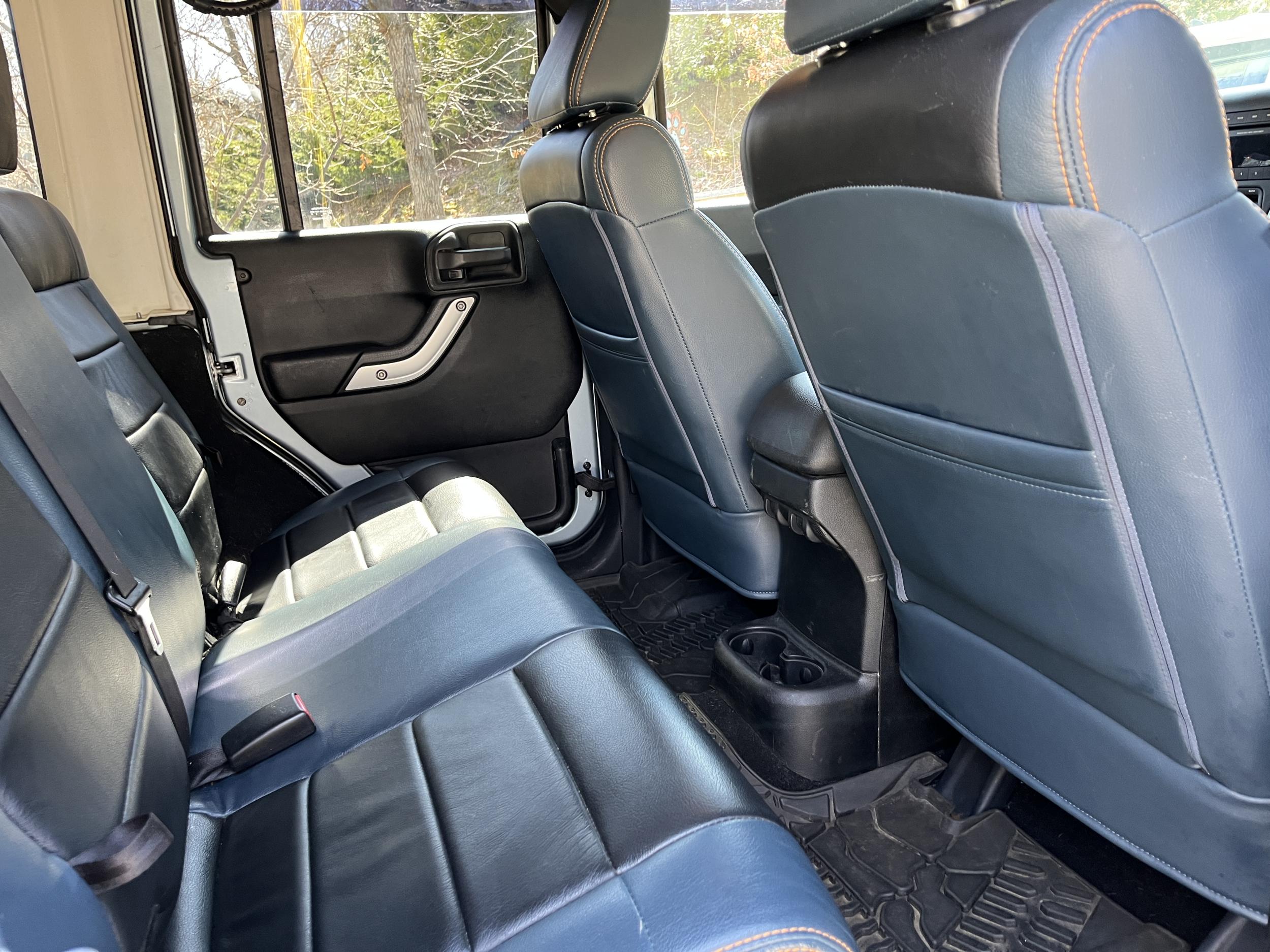 2012 Jeep Wrangler Unlimited Sahara