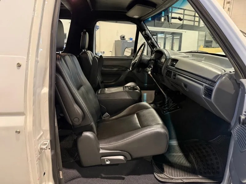 1992 Ford Bronco XLT