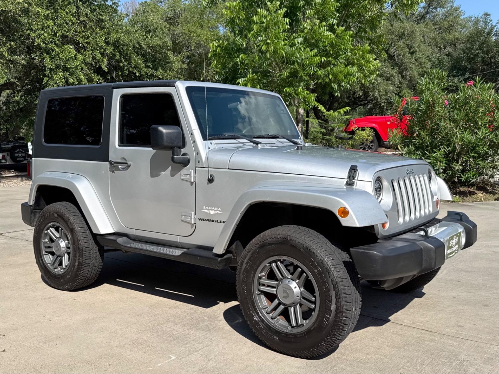 2009 Jeep Wrangler Sahara - 5