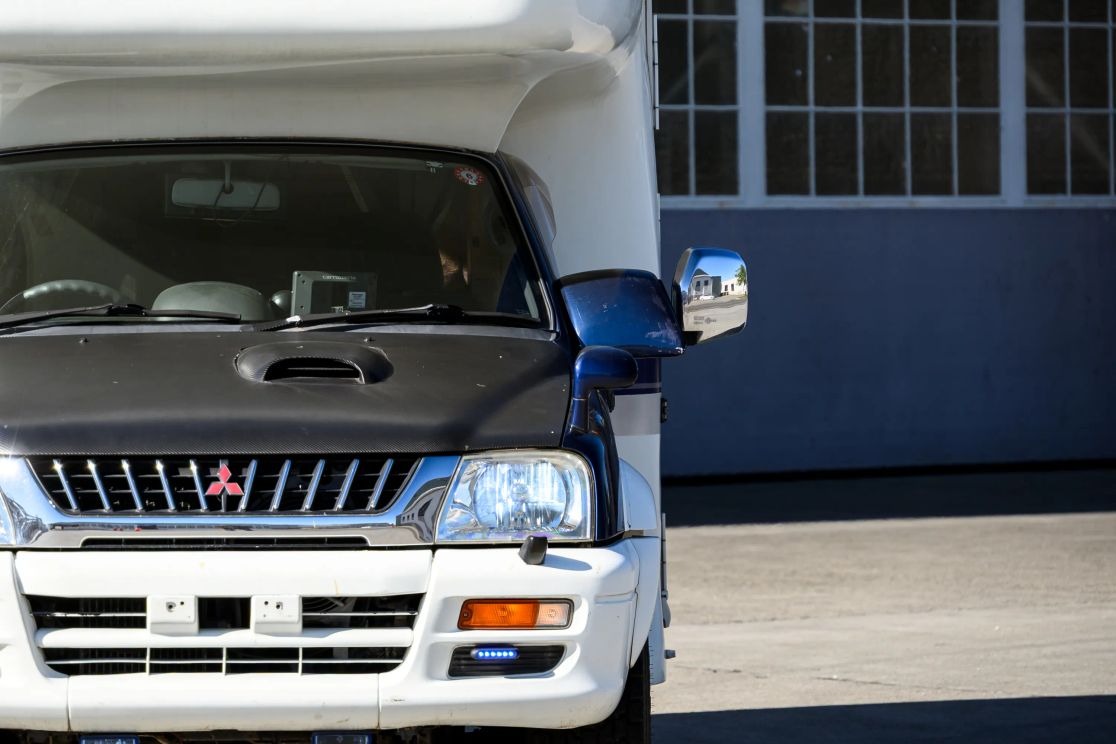 1999 Mitsubishi Strada Camper
