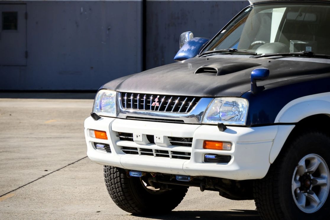 1999 Mitsubishi Strada Camper
