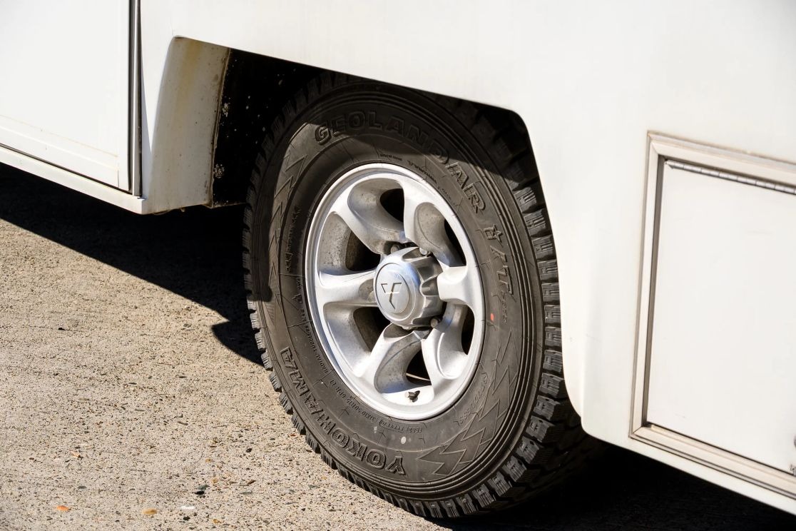 1999 Mitsubishi Strada Camper