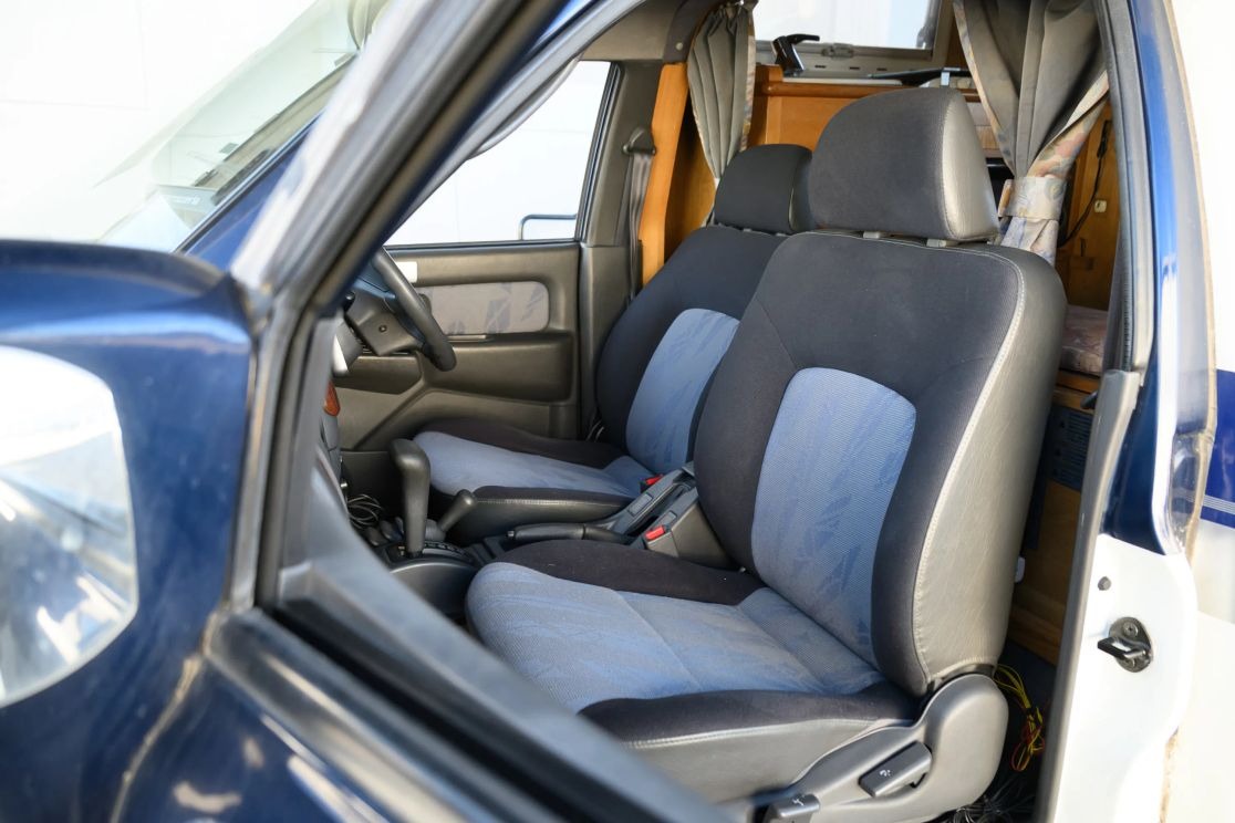 1999 Mitsubishi Strada Camper