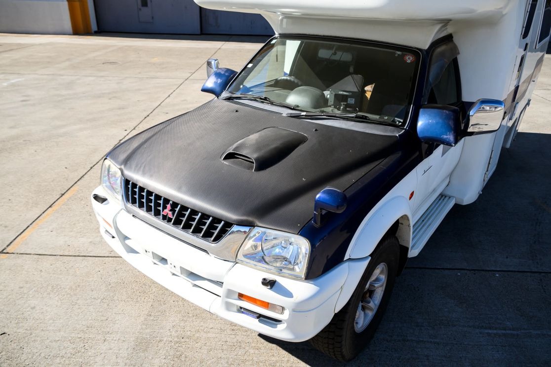 1999 Mitsubishi Strada Camper