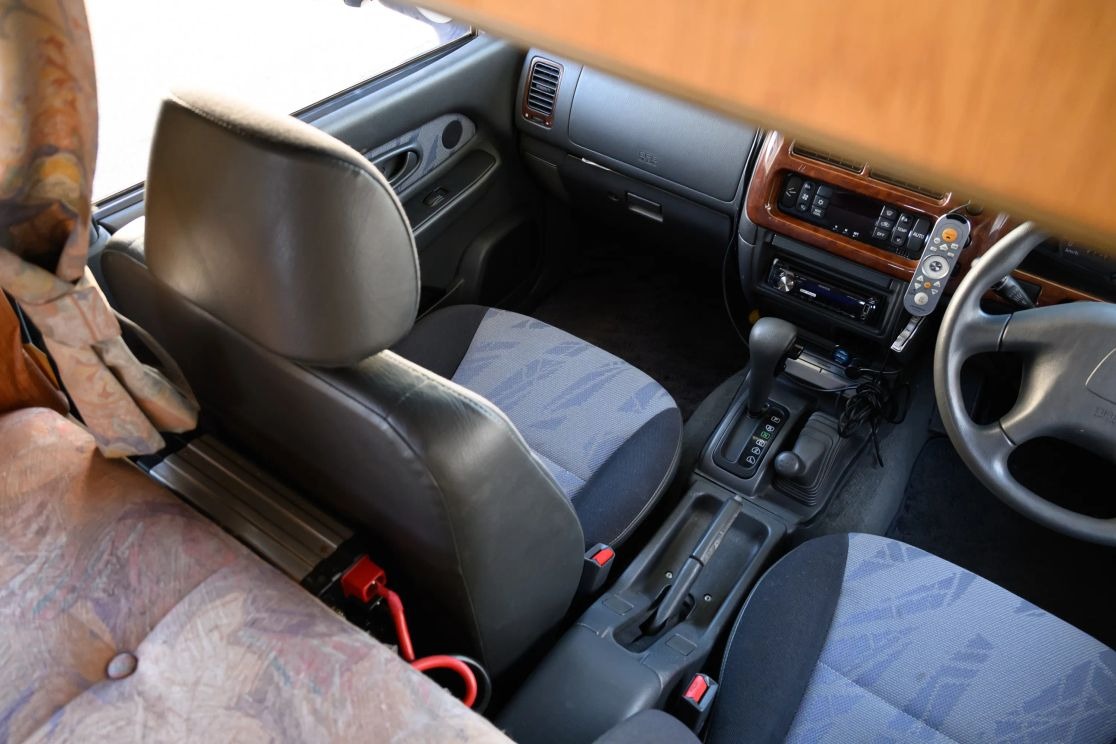 1999 Mitsubishi Strada Camper