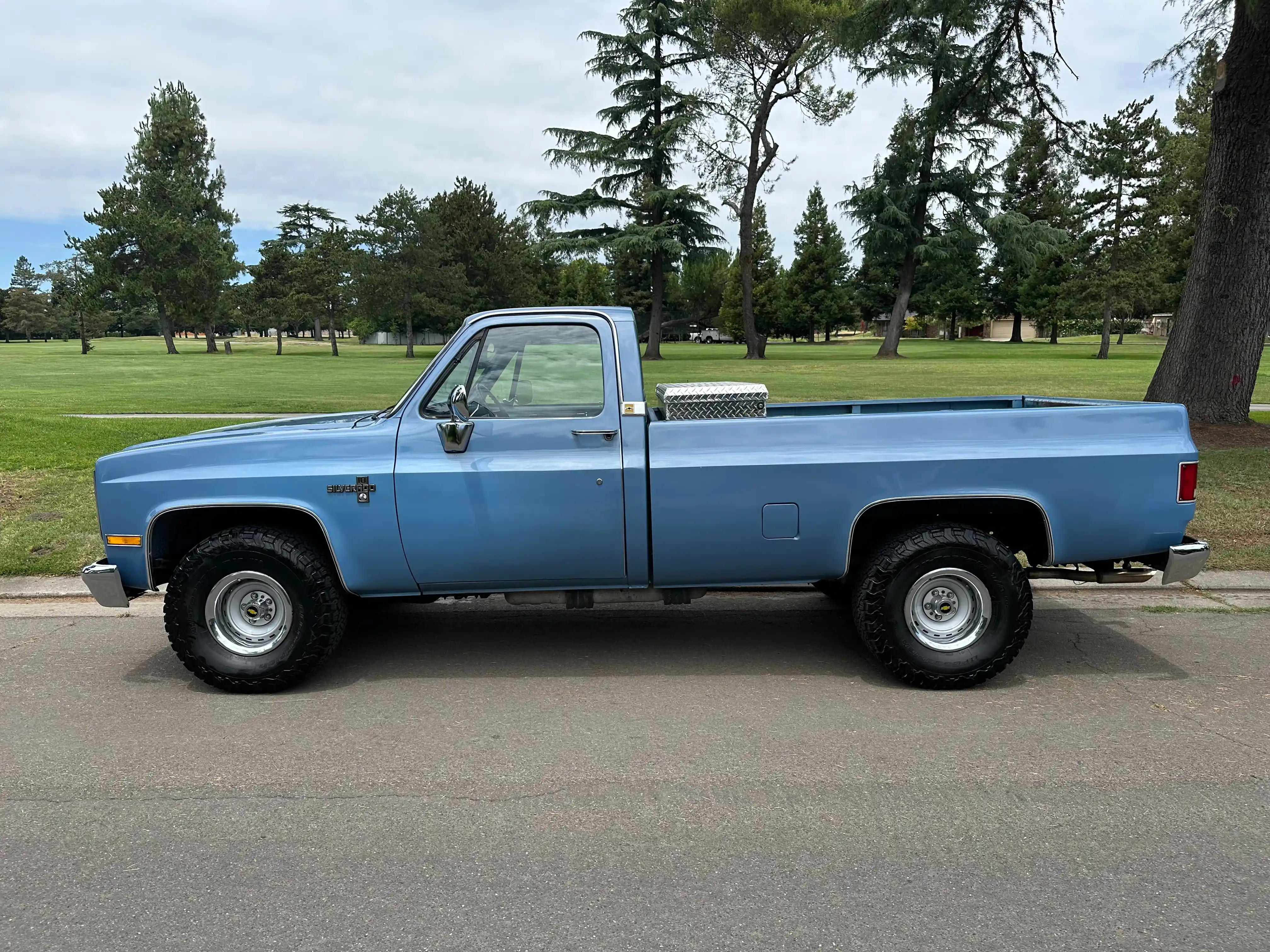 1987 Chevrolet R10 Silverado - 2