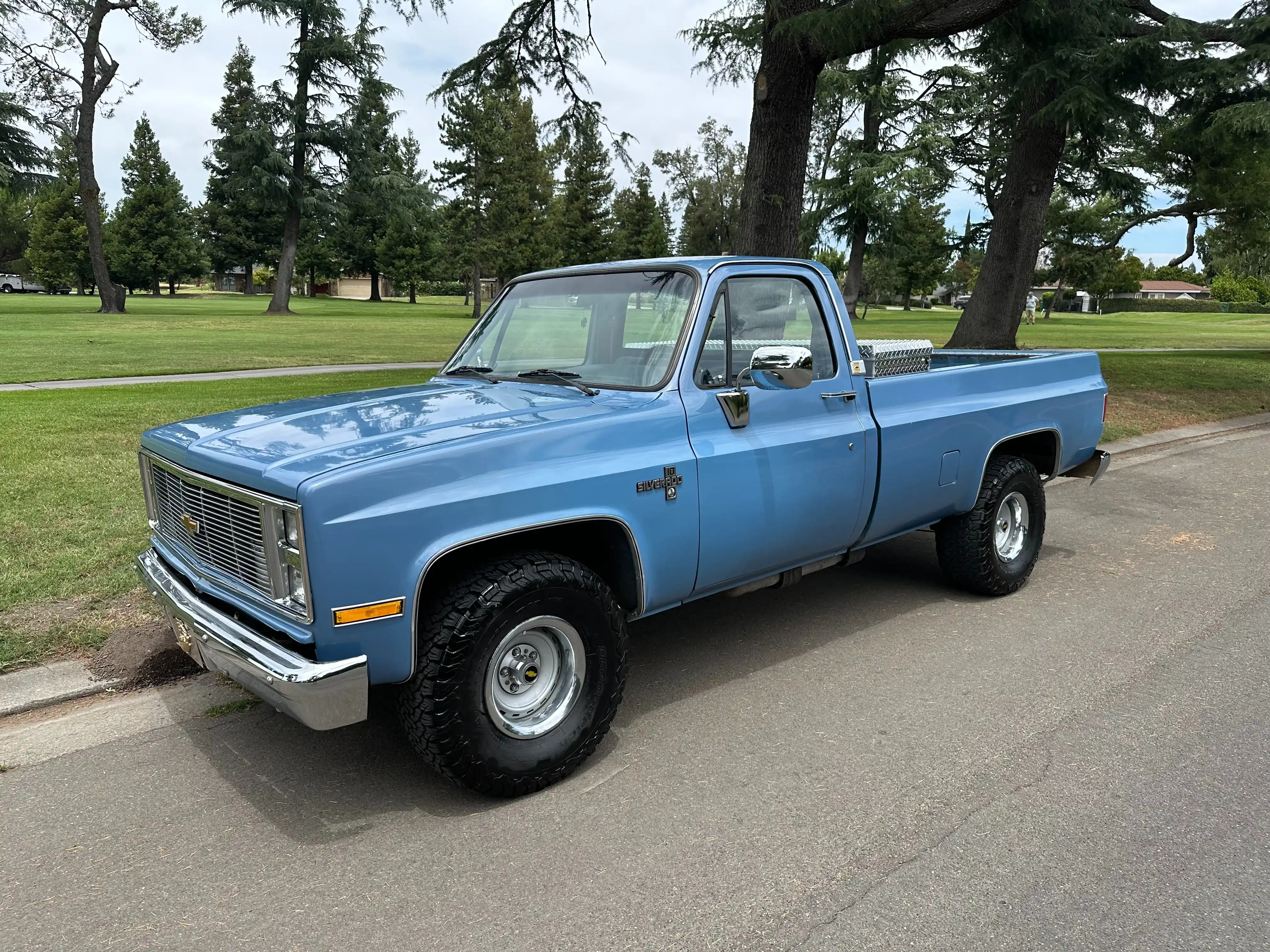  Chevrolet R/V Series