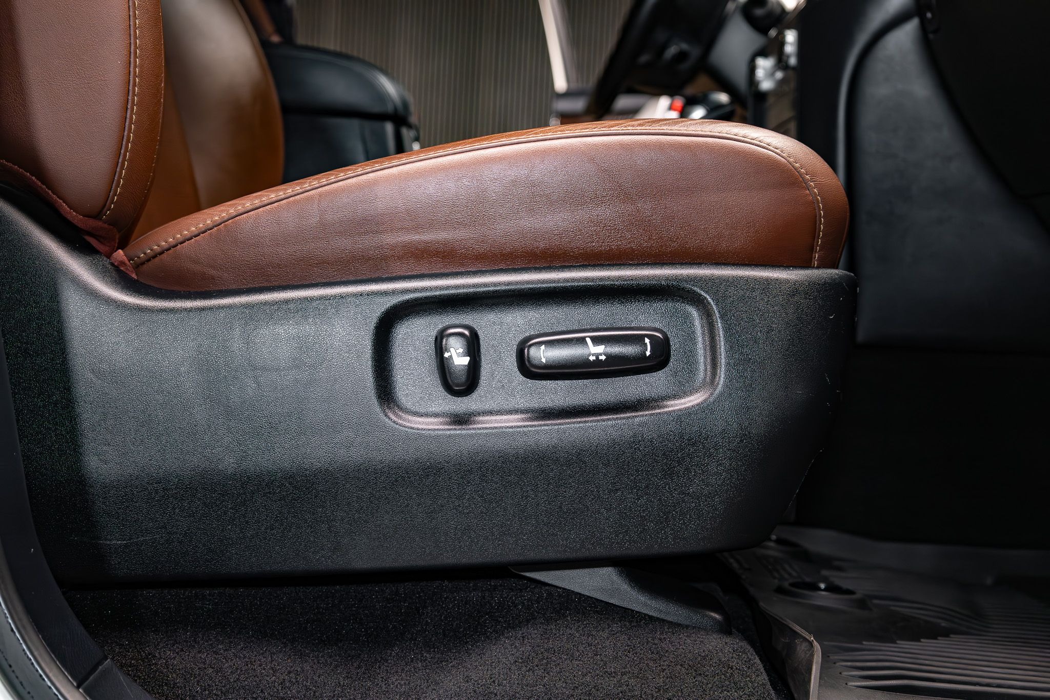 2019 Toyota Land Cruiser