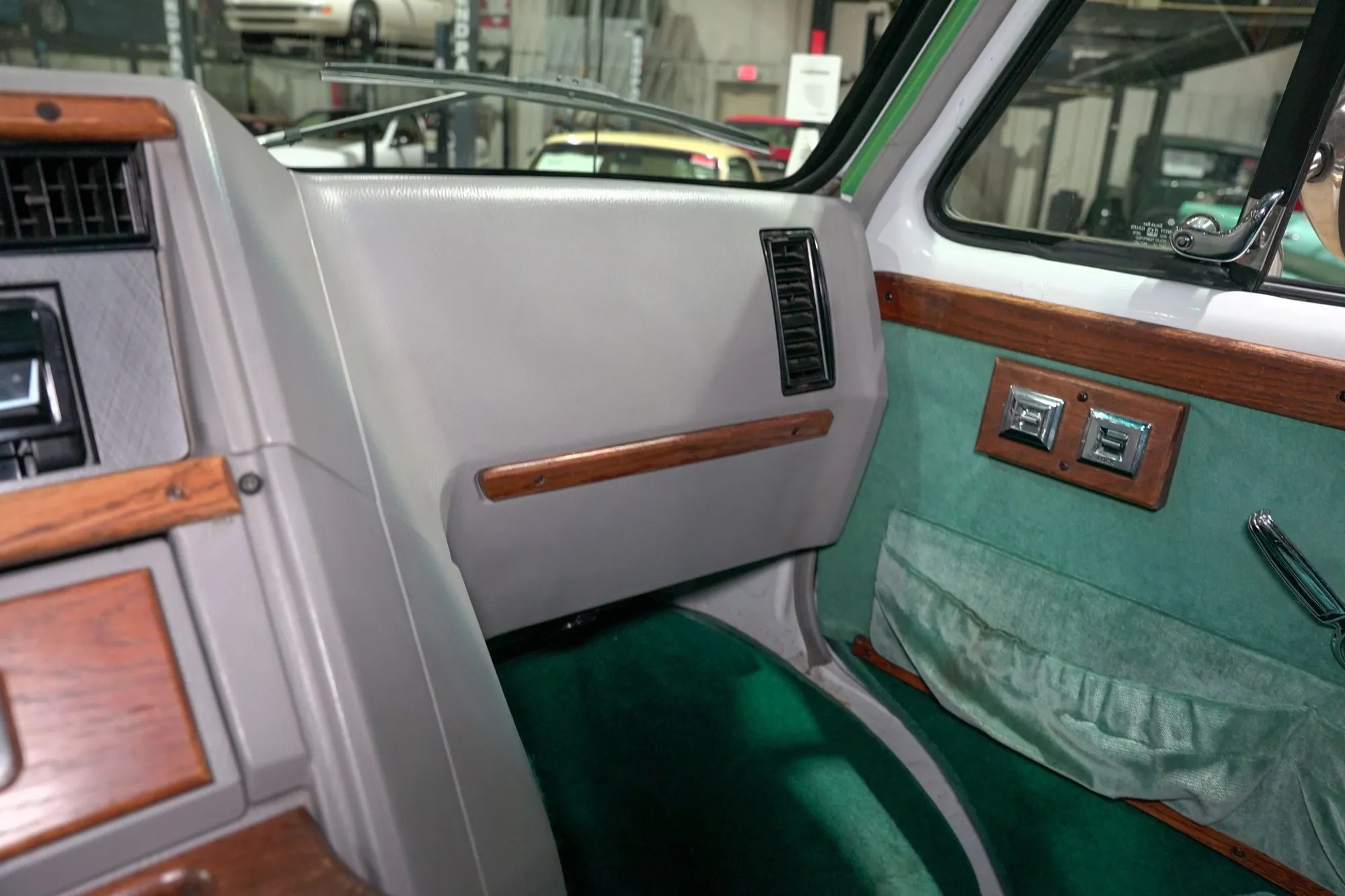 1993 GMC Vandura 2500 Auto Form Conversion Van