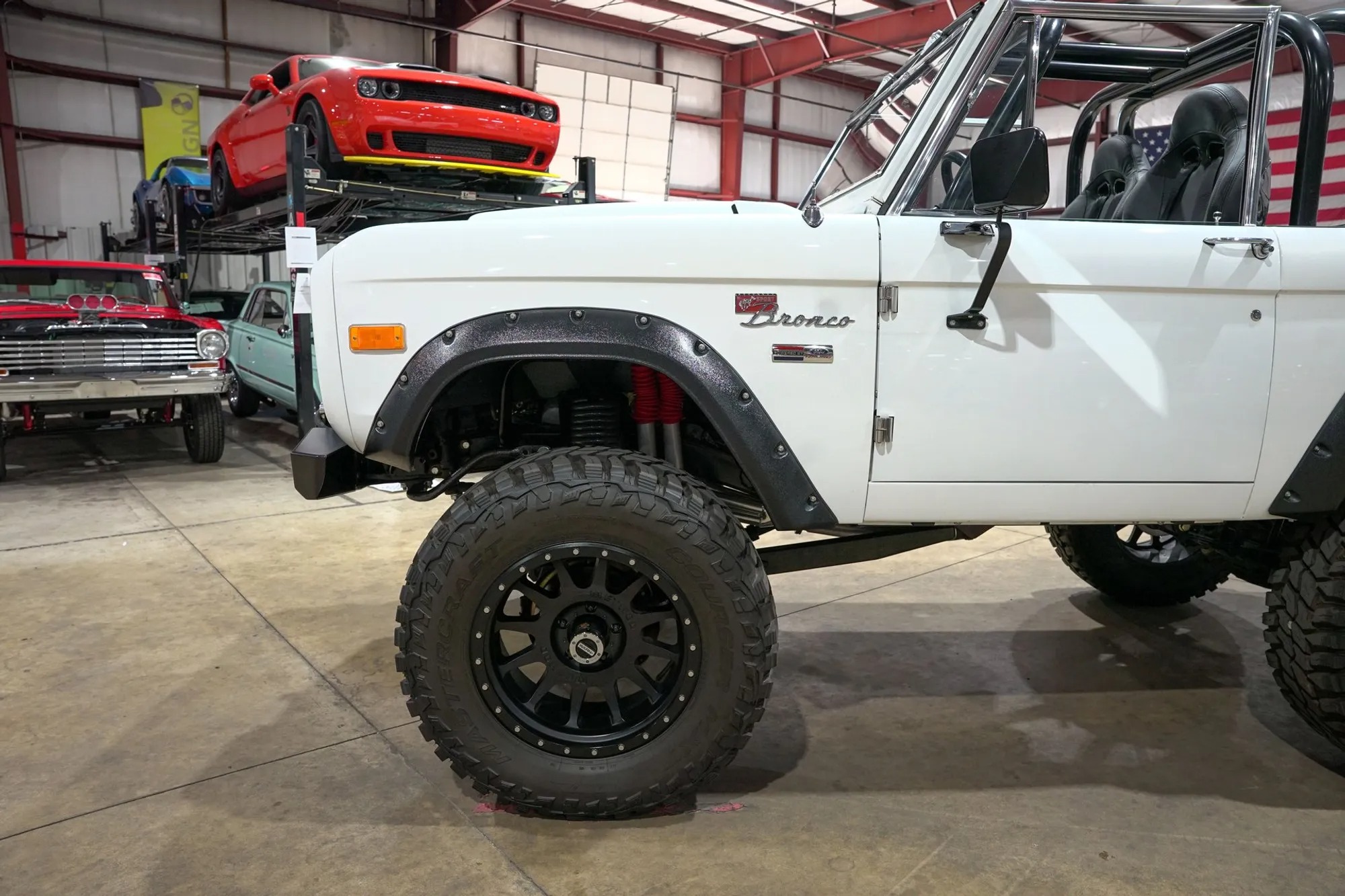 1971 Ford Bronco Custom - 3