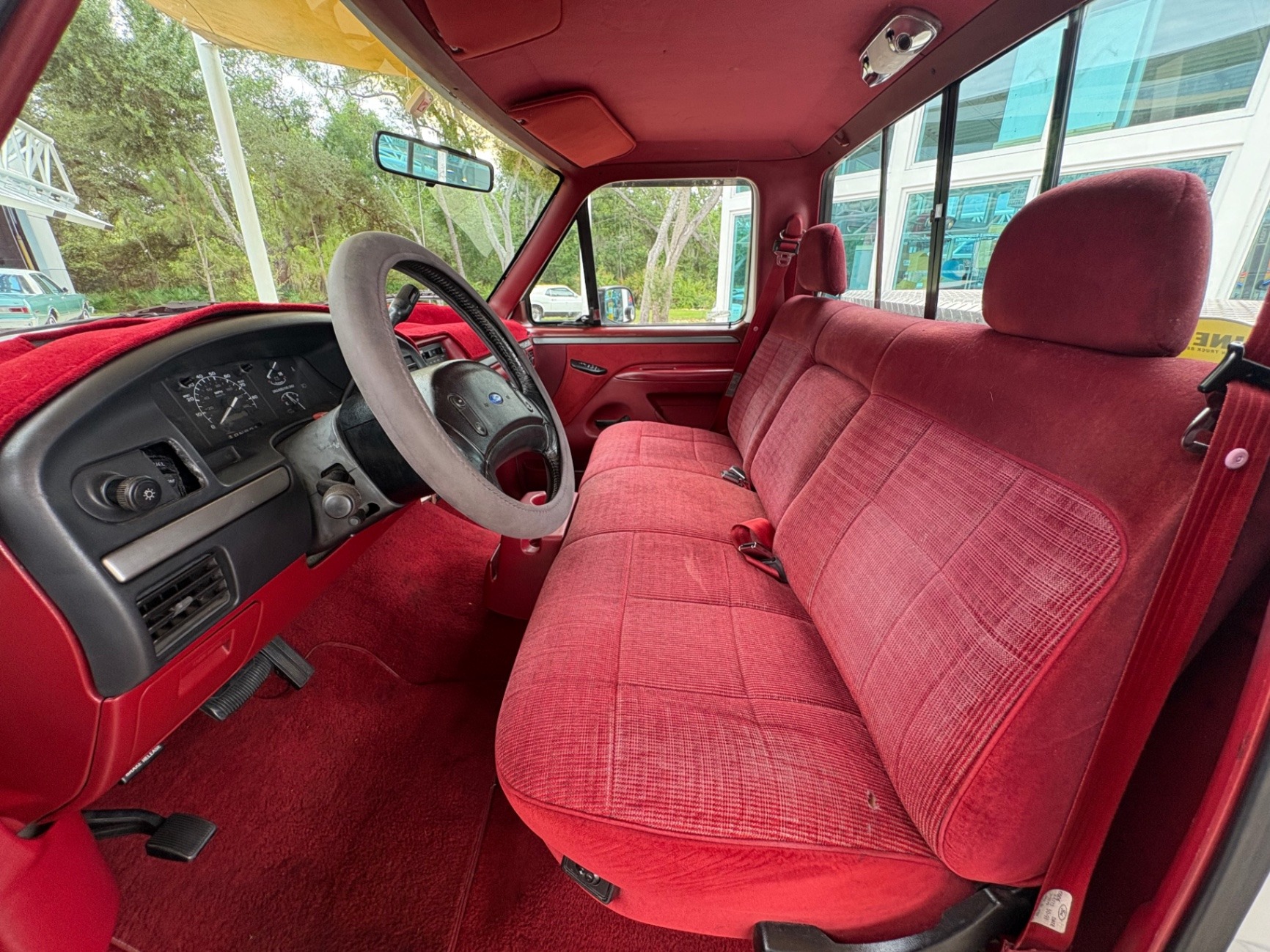 1992 Ford F-150 XLT Lariat - 4