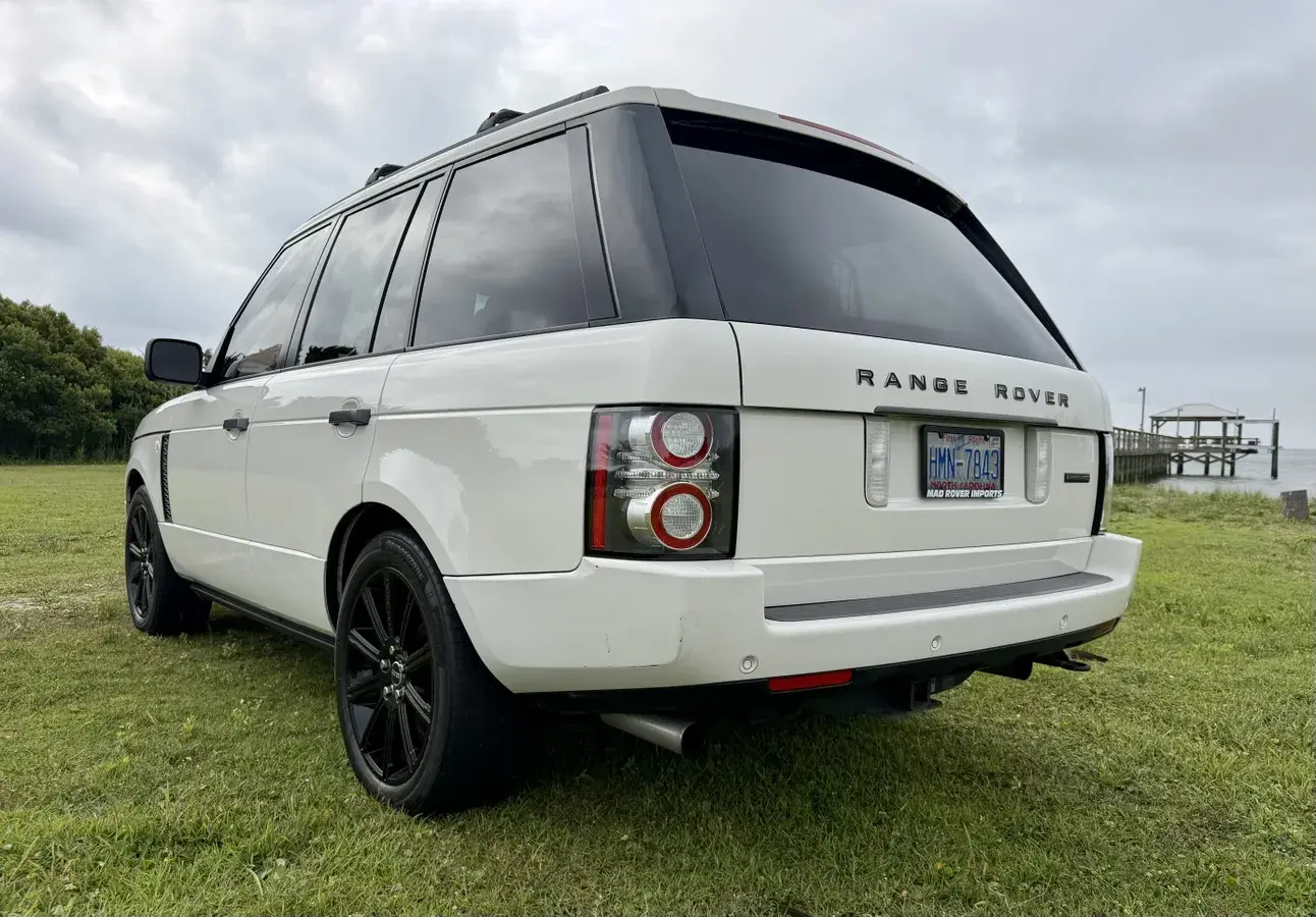 2010 Range Rover Supercharged HSE Luxury - 3