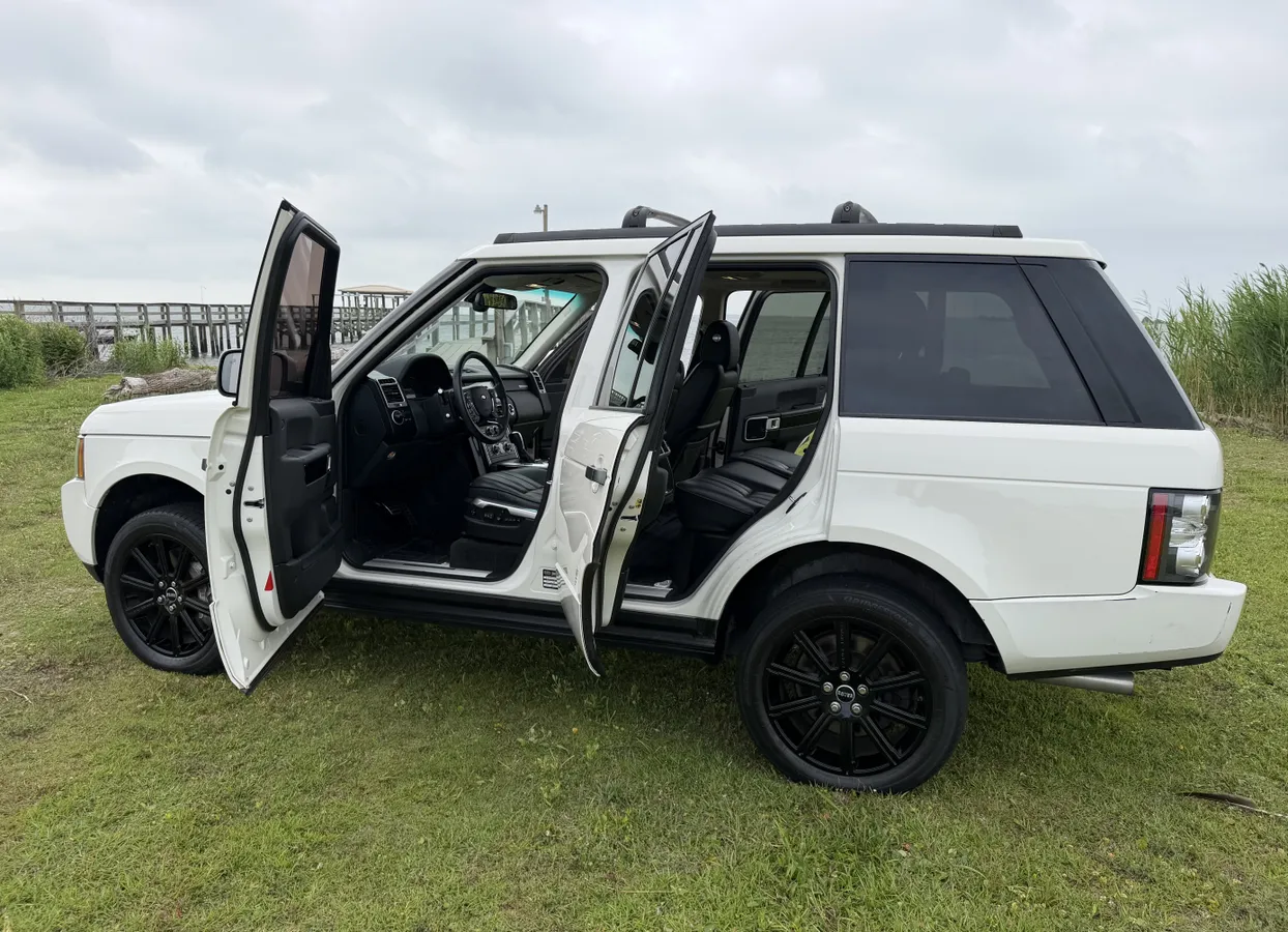 2010 Range Rover Supercharged HSE Luxury