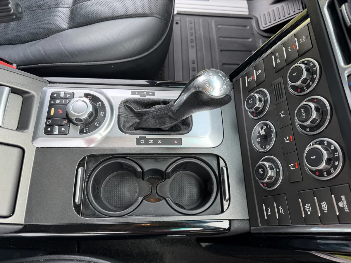 2010 Range Rover Supercharged HSE Luxury