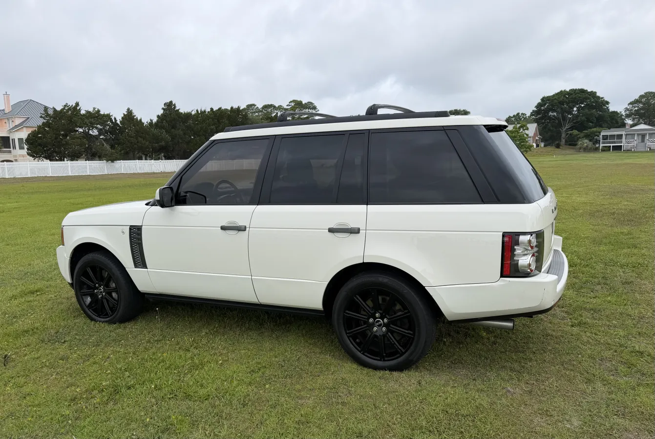 2010 Range Rover Supercharged HSE Luxury - 5