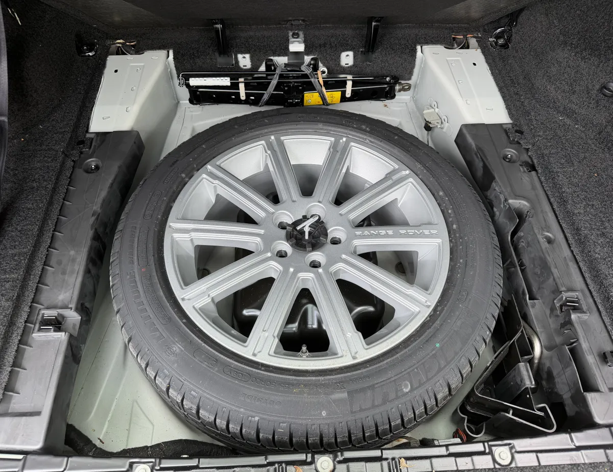 2010 Range Rover Supercharged HSE Luxury
