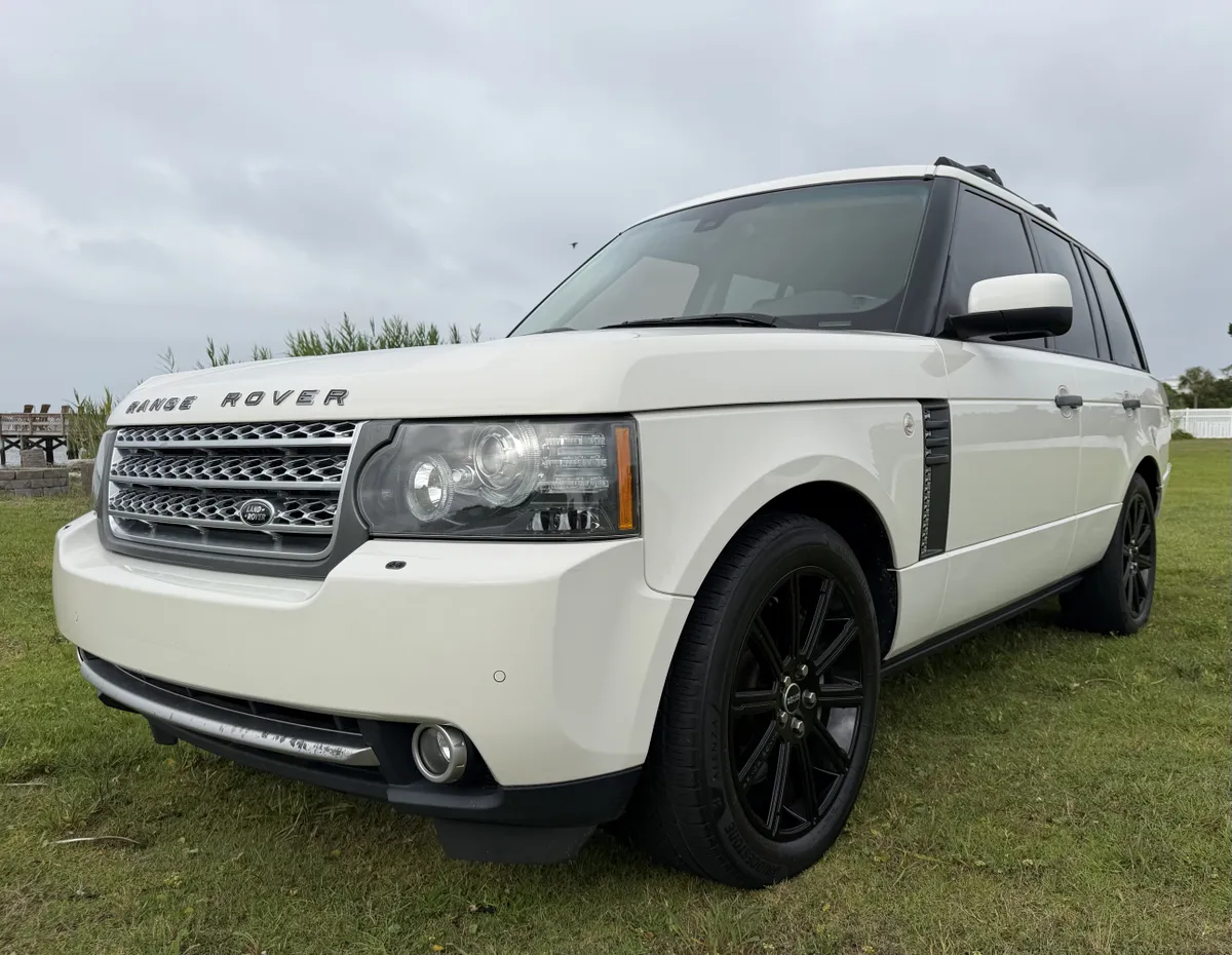 2010 Range Rover Supercharged HSE Luxury