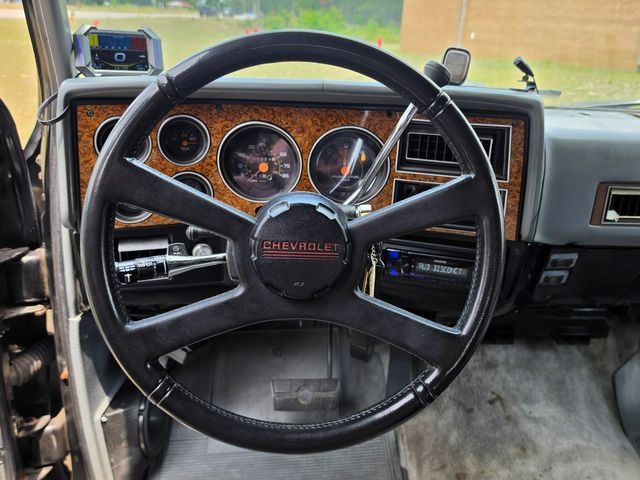 1989 Chevrolet Suburban R2500 Silverado