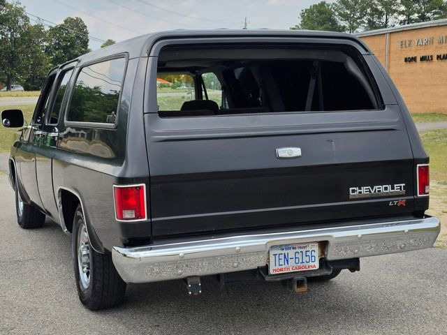 1989 Chevrolet Suburban R2500 Silverado