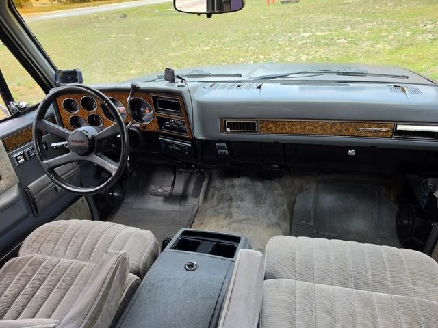1989 Chevrolet Suburban R2500 Silverado