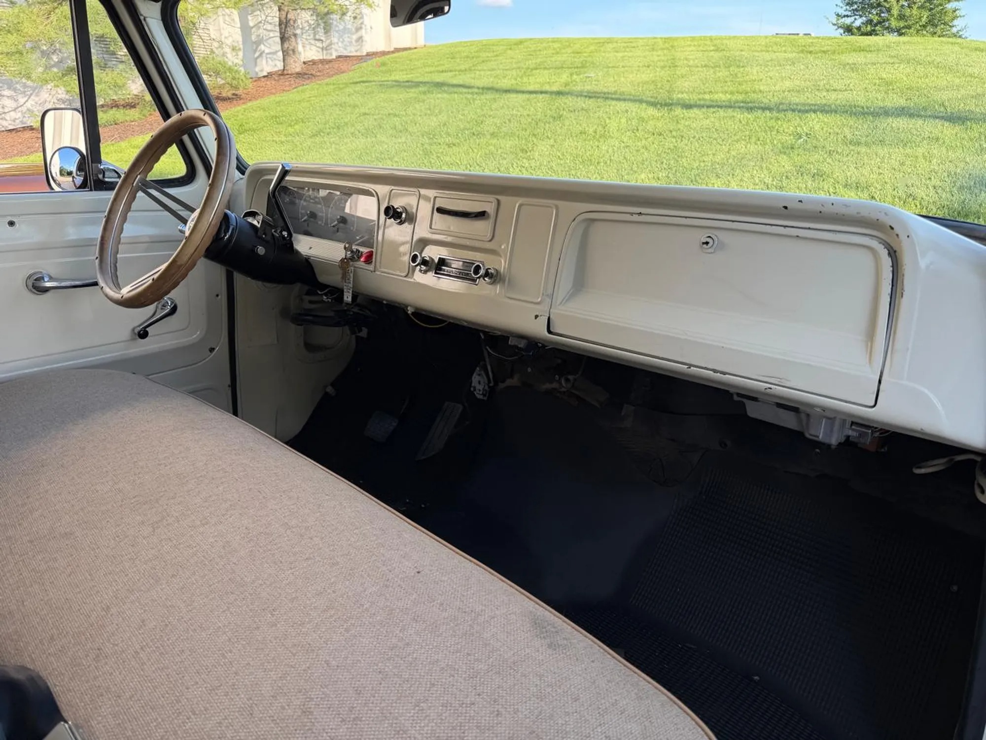 LS-Powered 1964 Chevrolet C10 Panel Truck