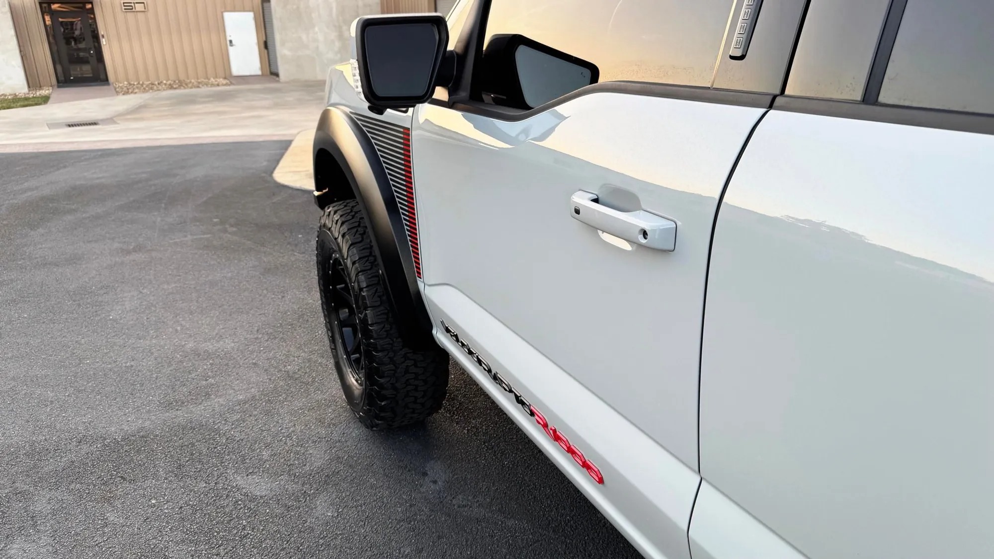 2024 Ford F-150 VelociRaptoR 1000
