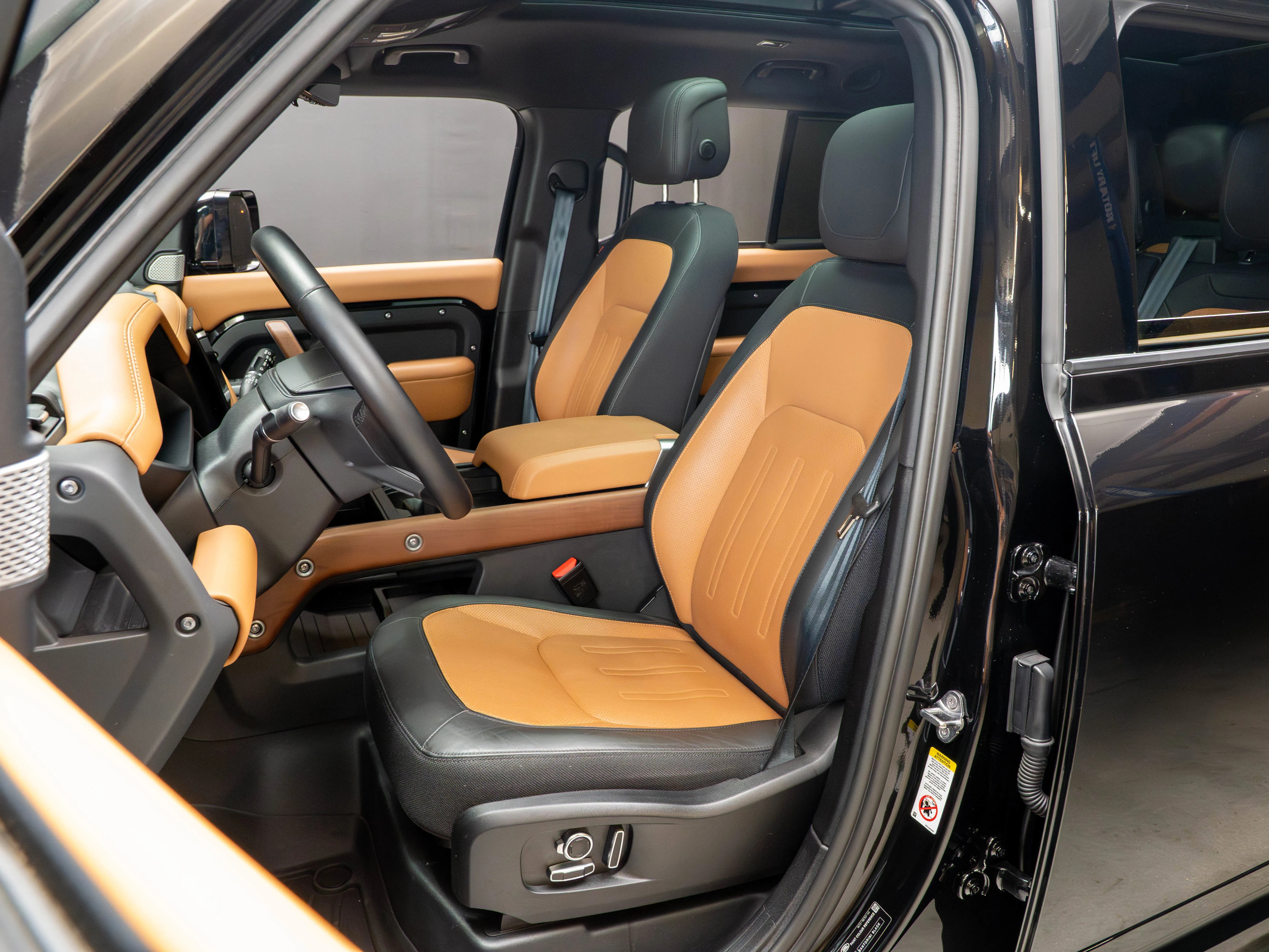 2024 Land Rover Defender 130 P400 X