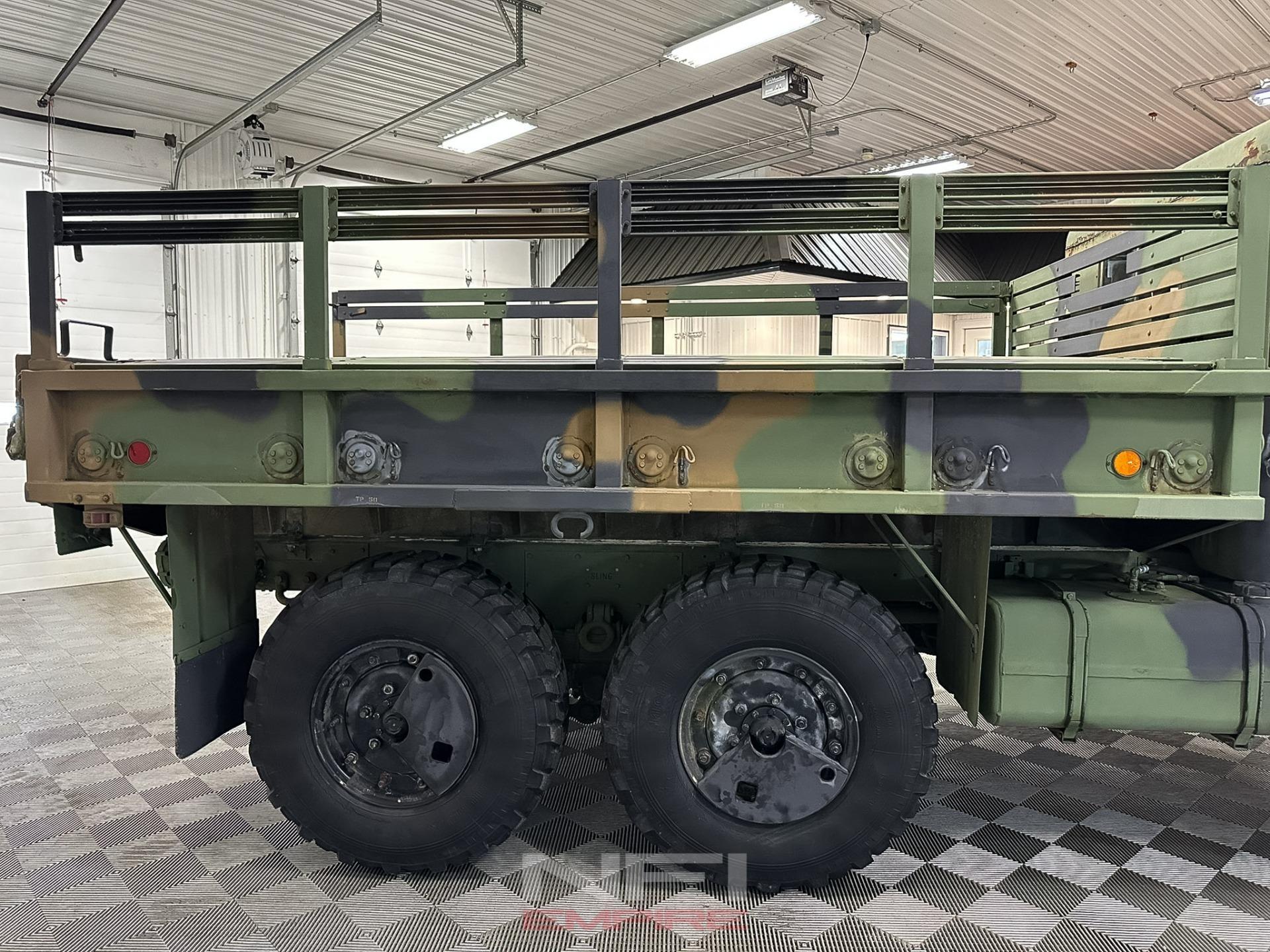 1990 AM General M35