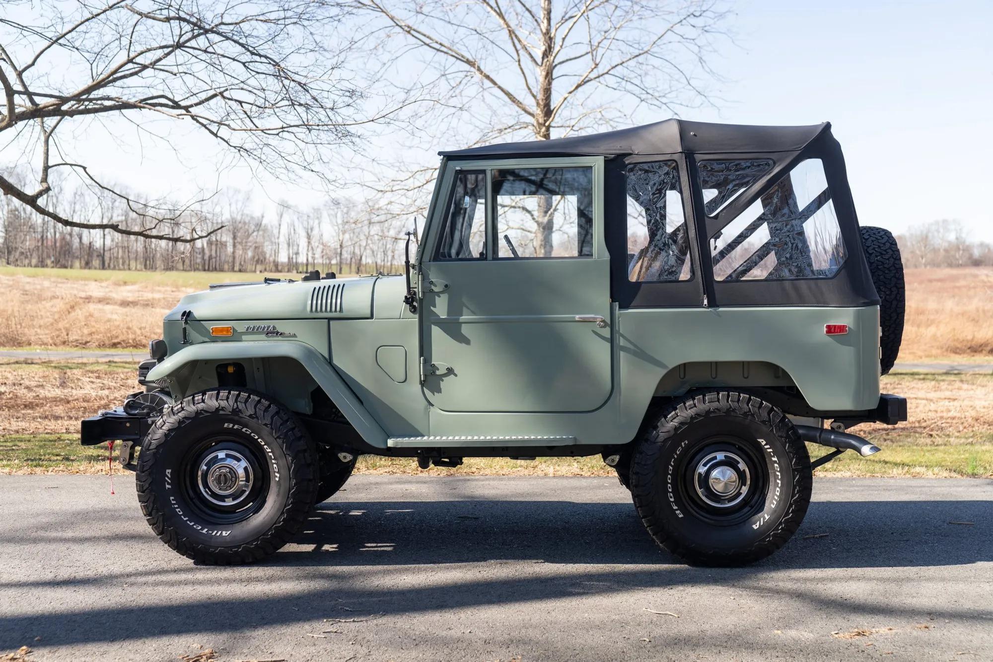 1971 Toyota Land Cruiser FJ40 - 4