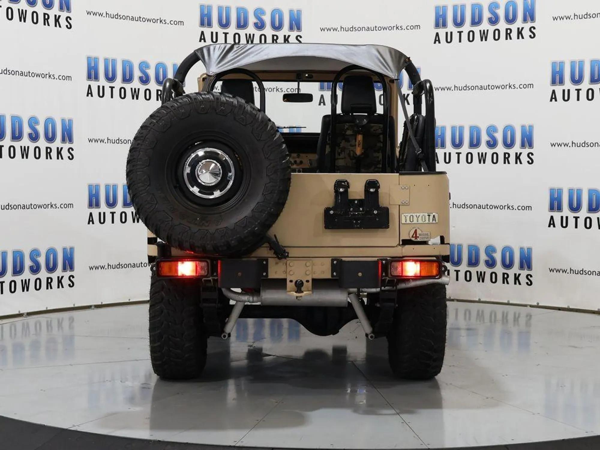 1978 Toyota Land Cruiser FJ40 - 4