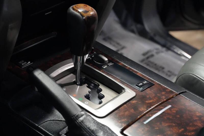 2011 Toyota Land Cruiser