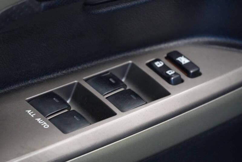 2011 Toyota Land Cruiser